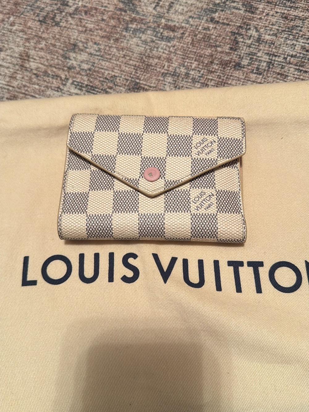 Louis Vuitton Damier Azur Compact Wallet in Beige/White
